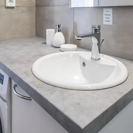 Foki Beach House Apartment *