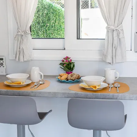 Foki Beach House Apartment *