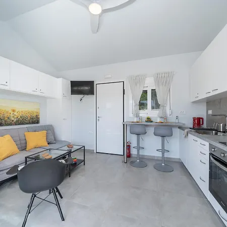 Foki Beach House
