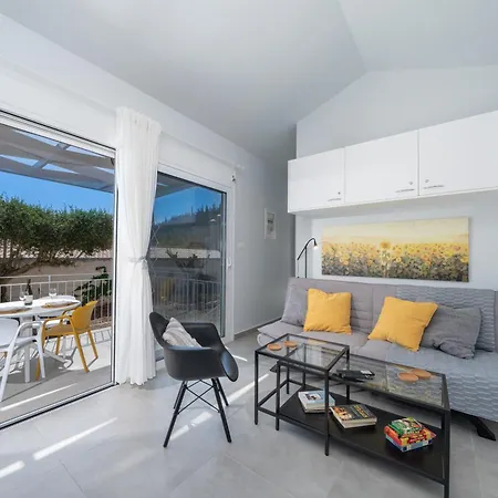 Apartment Foki Beach House